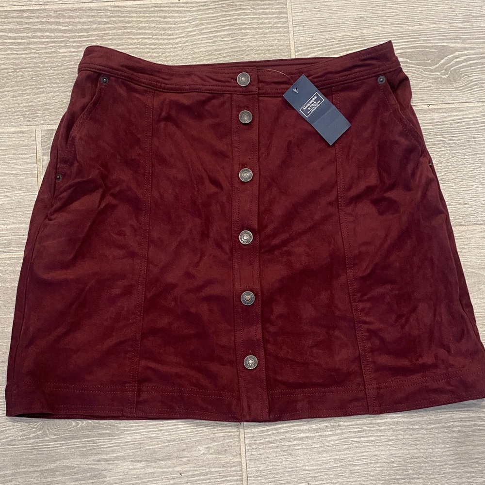 Abercrombie & Fitch Button-Front Burgundy Skirt Women’s Sz Large NWT
